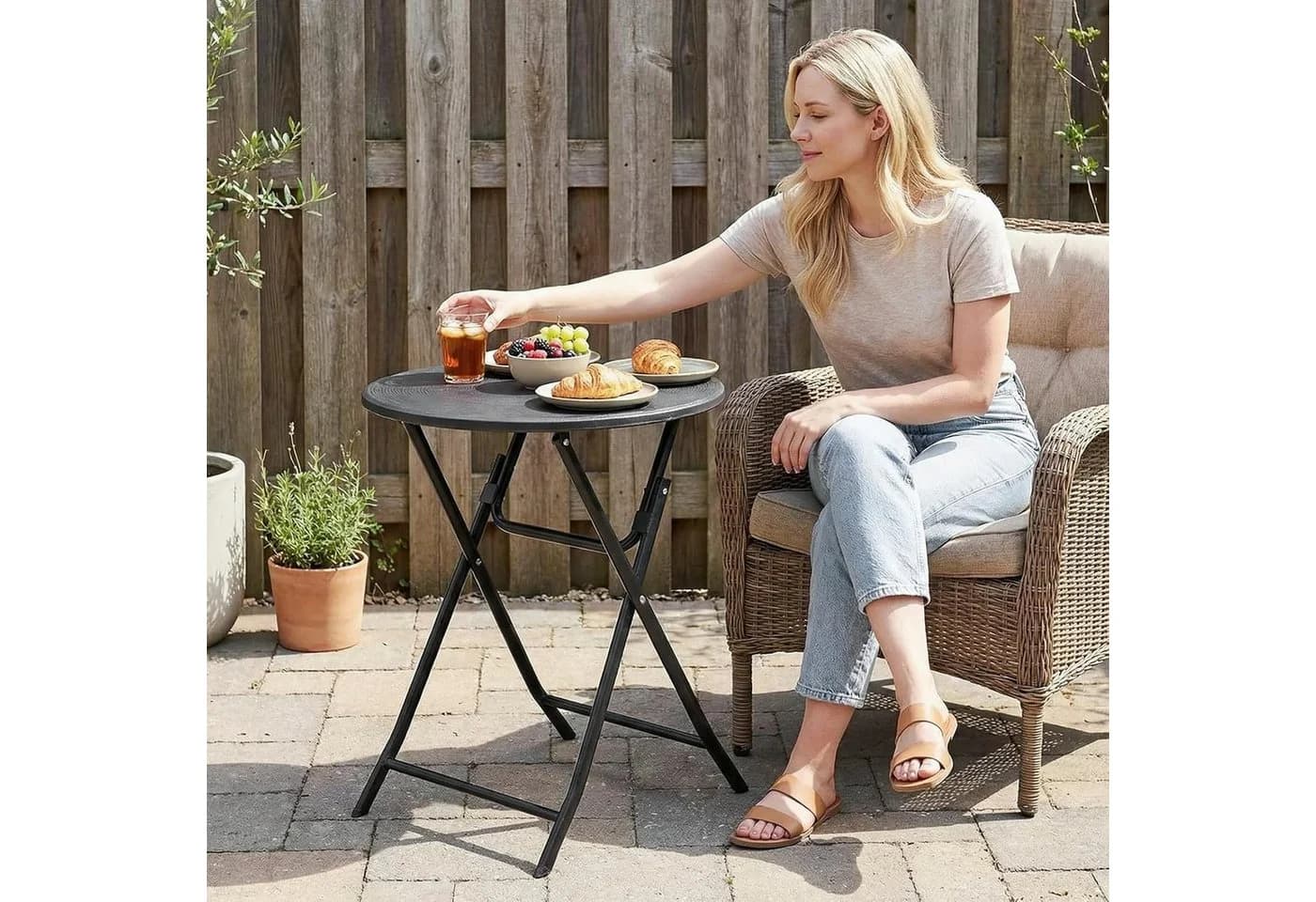 TLGREEN Gartentisch Rund 60cm Holz-Optik Klappbar