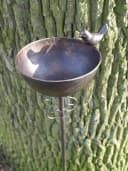 Deko-Impression Vogeltränke am Stab Eisen Bronze 110 cm Bild 4