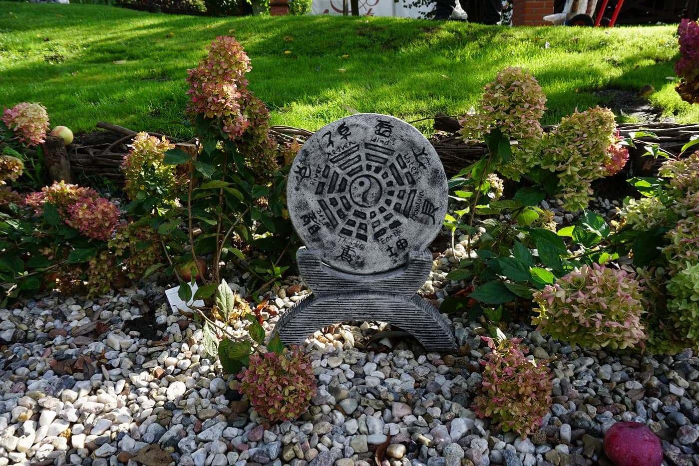 gartendekoparadies.de Gartenfigur Chinesisches Gartenhoroskop Yin und Yang Steinfigur 47 cm 13 kg - Bild 3