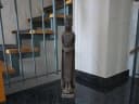 gartendekoparadies.de Schlanke Buddha Statue Steinfigur Frostsicher Bild 3