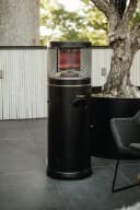 Moderner Heizstrahler aus Metall und Glas Bild 1