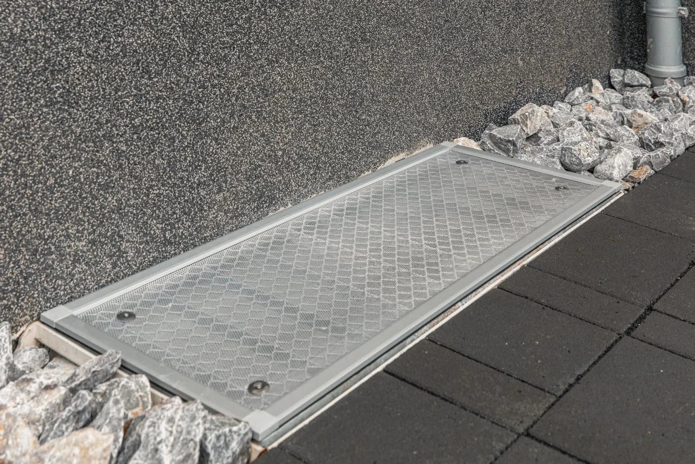 Schellenberg Lichtschachtabdeckung Aluminium Kürzbar - Bild 5