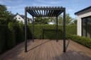 Stilvolle Pergola aus Stahl und Lamellen in Anthrazit Bild 1