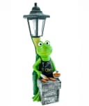 Kremers Schatzkiste Gartenfigur XXL Frosch Grillmeister LED Solarlaterne Bild 2
