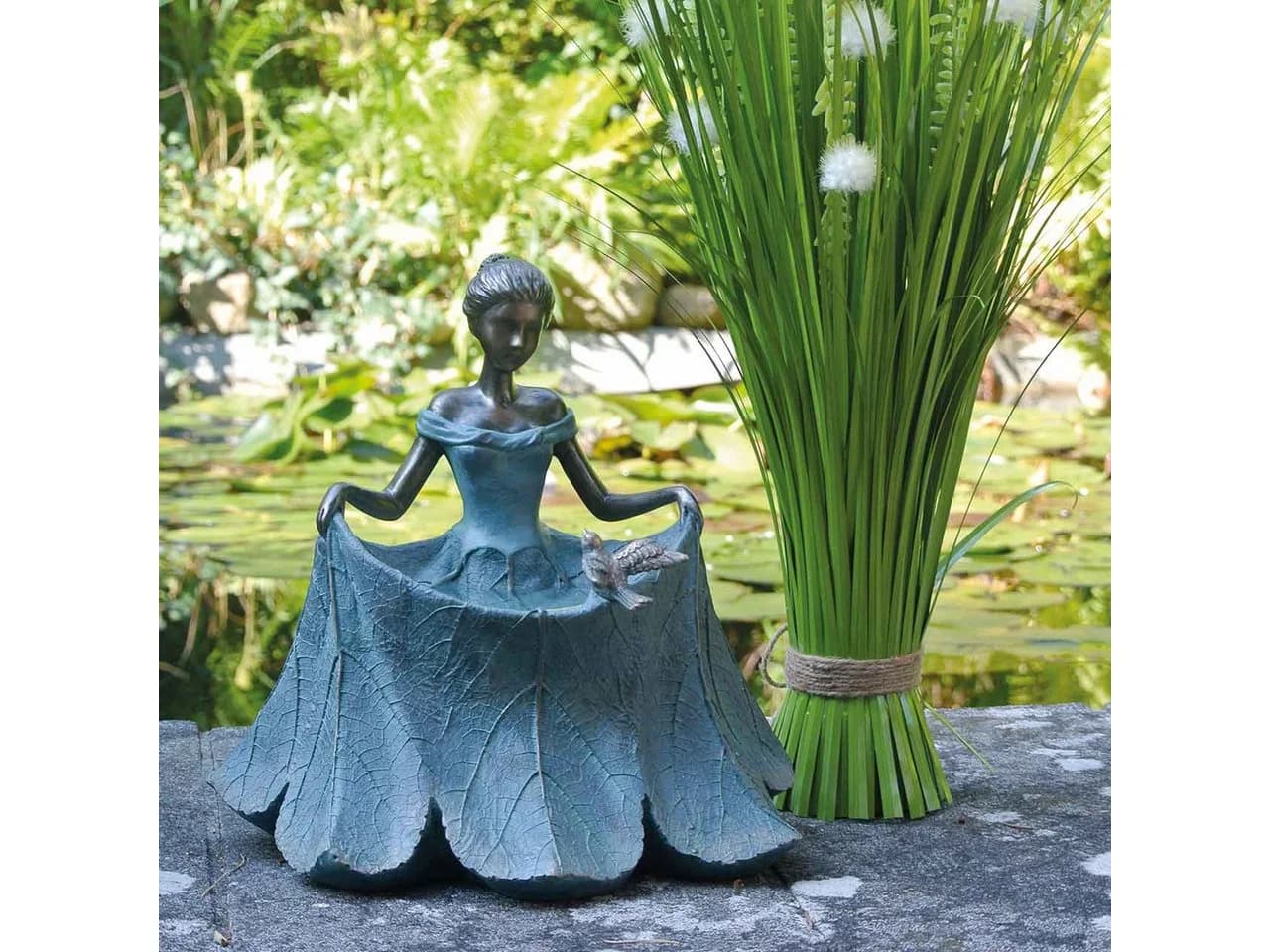 Viana Vogeltränke Gartenfigur Mädchen Blütenkleid Polyresin