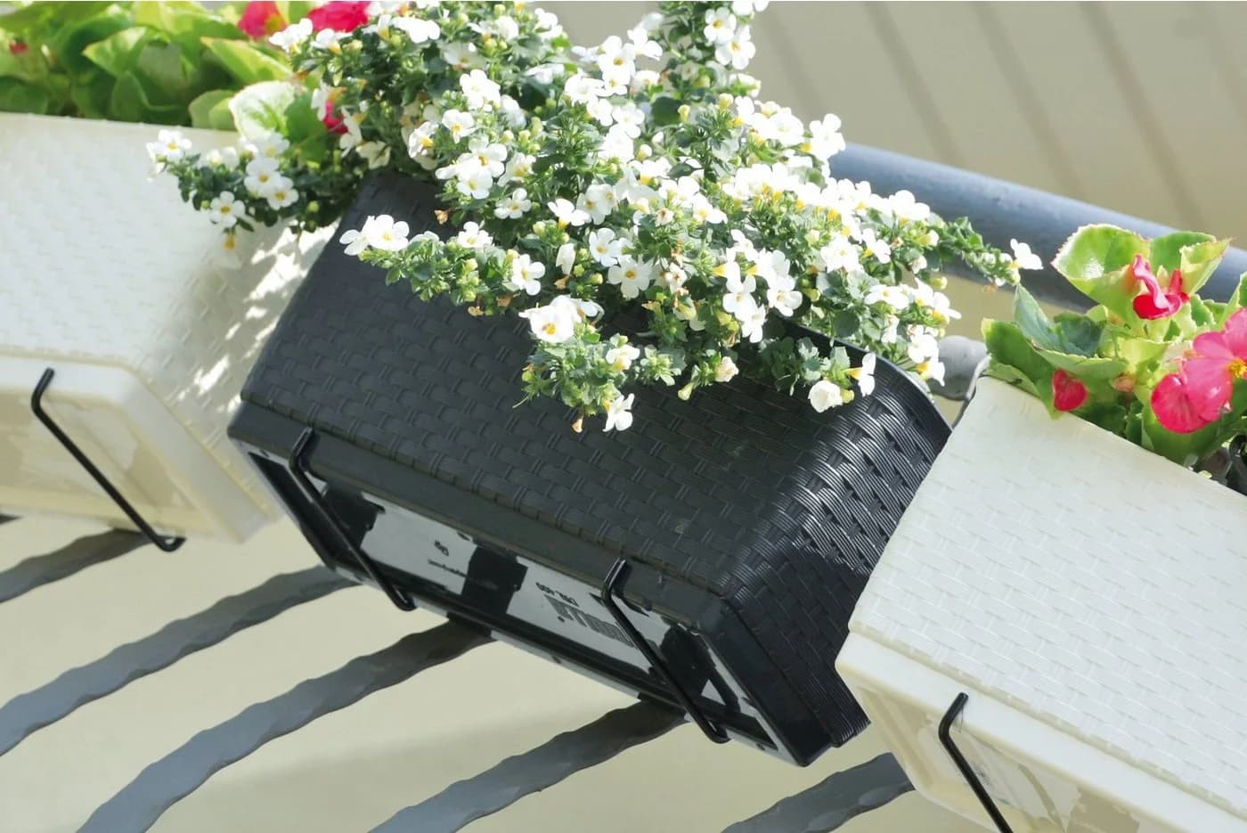 BigDean Blumenkasten mit Bewässerungssystem Polyrattan Optik