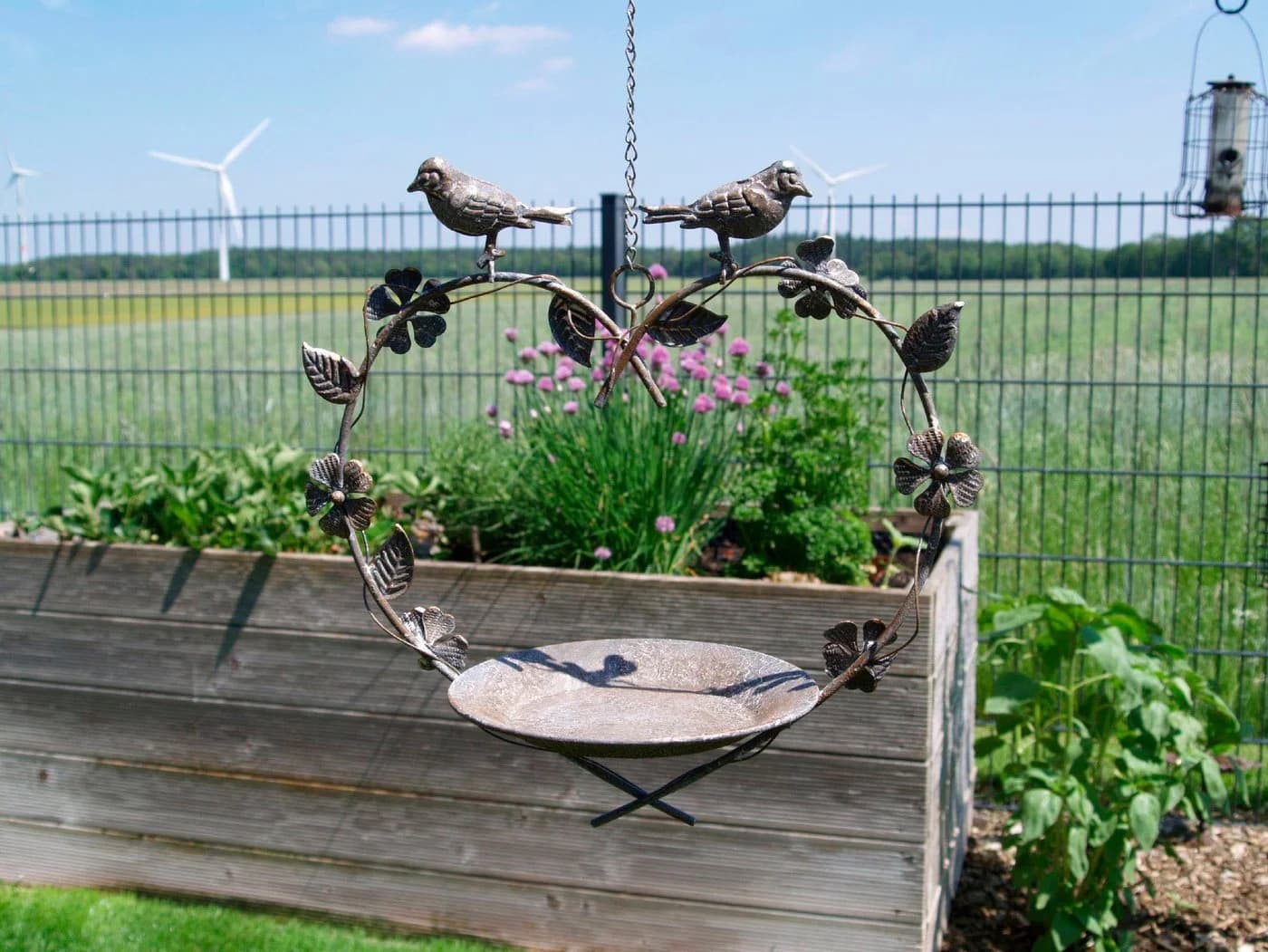 AMBIENTE HAUS Vogeltränke Grau Metall Herzform - Bild 5