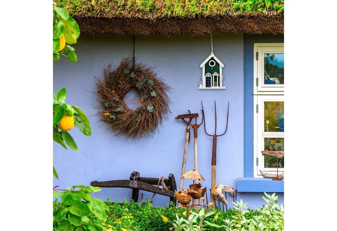relaxdays Vogelhaus Landhaus Grün/Weiß Holz - Bild 5