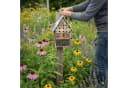 relaxdays Insektenhotel mit Metalldach geflammt Bild 3