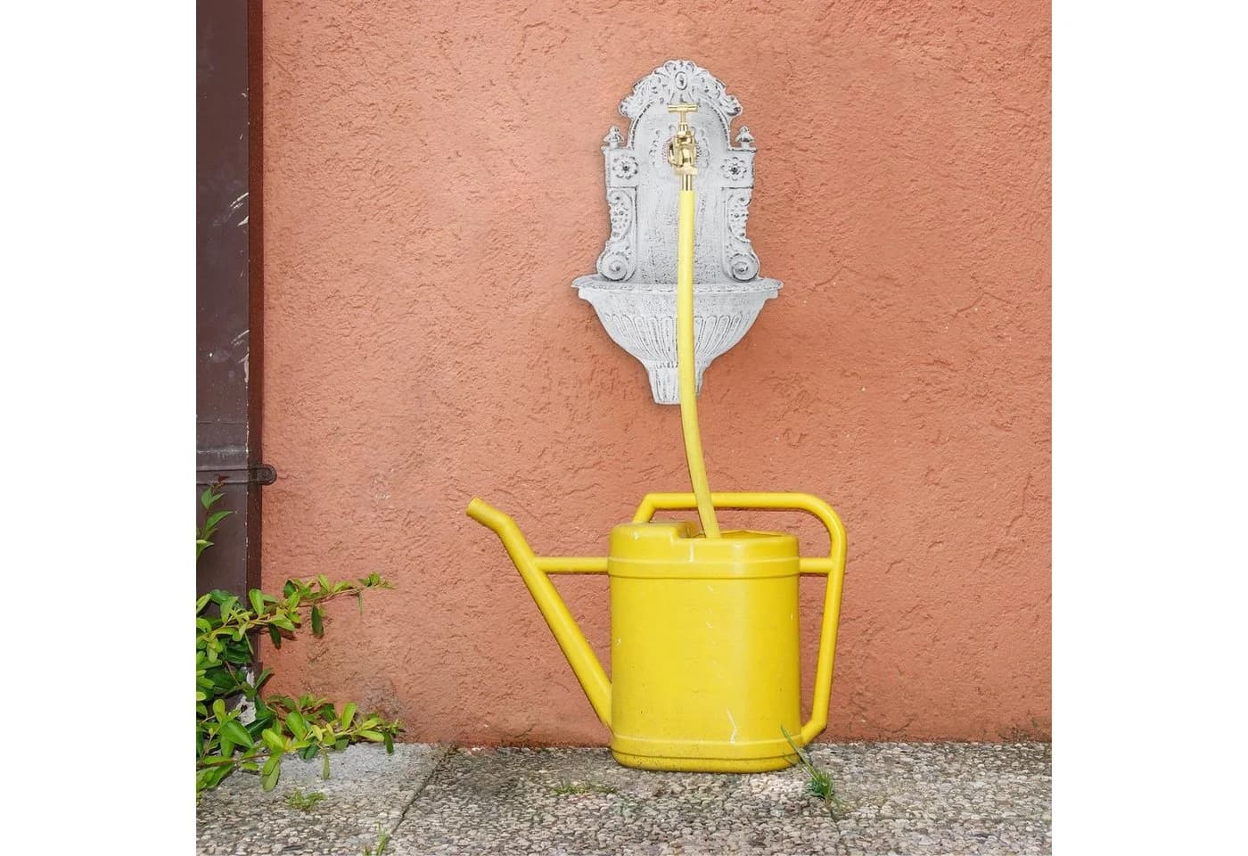 relaxdays Wandbrunnen antik weiß gold Aluminiumguss Gartenwaschbecken