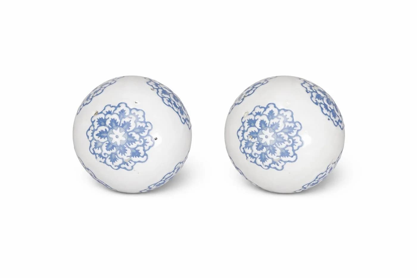 finehomegarden Schwimmkugel Set Porzellan weiß-blau Blütenmuster - Bild 2