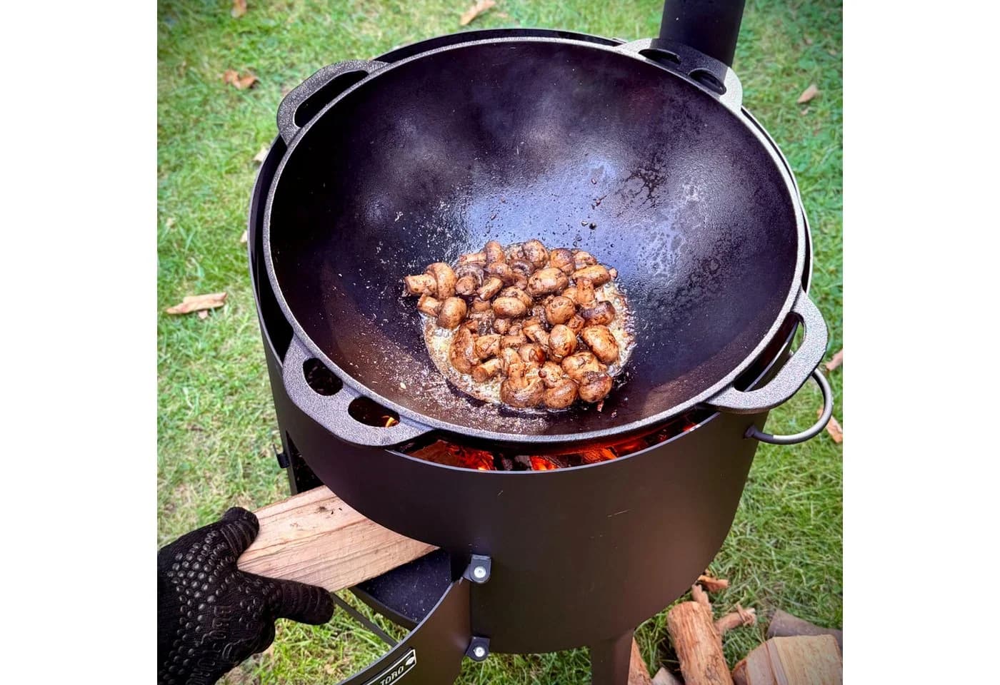 BBQ-Toro Feuerstelle Gusseisen Kazan 19 L mit Kazan Ofen Ø 44 cm
