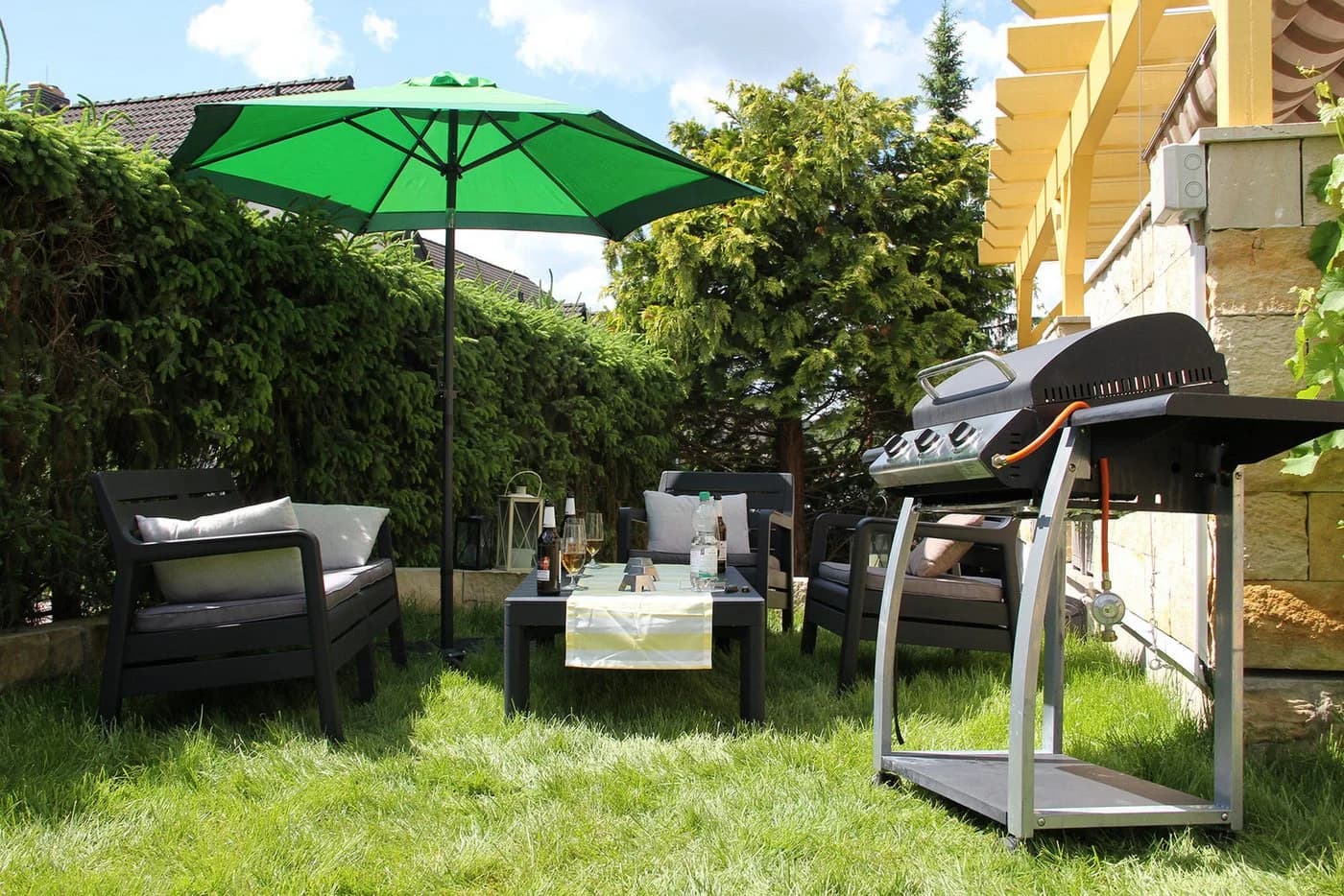 ONDIS24 Marktschirm Sonnenschirm 2,5m mit Kurbel und Knick-Gelenk Grün/Grau - Bild 4