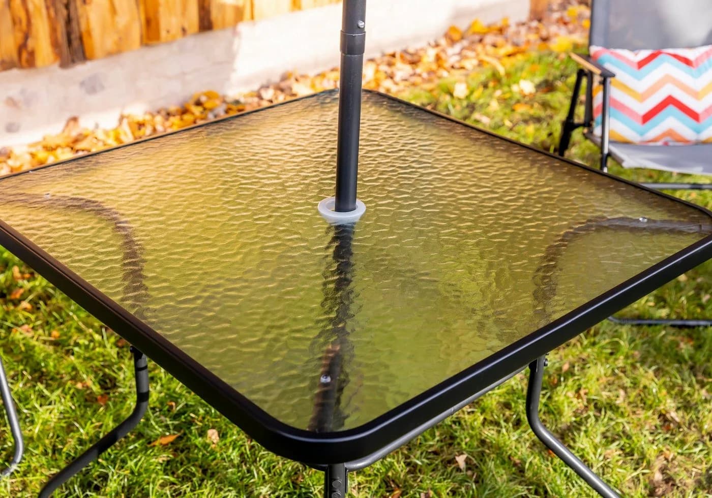 ONDIS24 6-tlg. Gartenmöbel-Set mit Tisch, Klappstühlen & Sonnenschirm - Bild 5