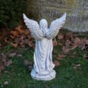 Gartenfigur Engel mit Flügeln Grabengel Steinfigur Grau Frostsicher Bild 3