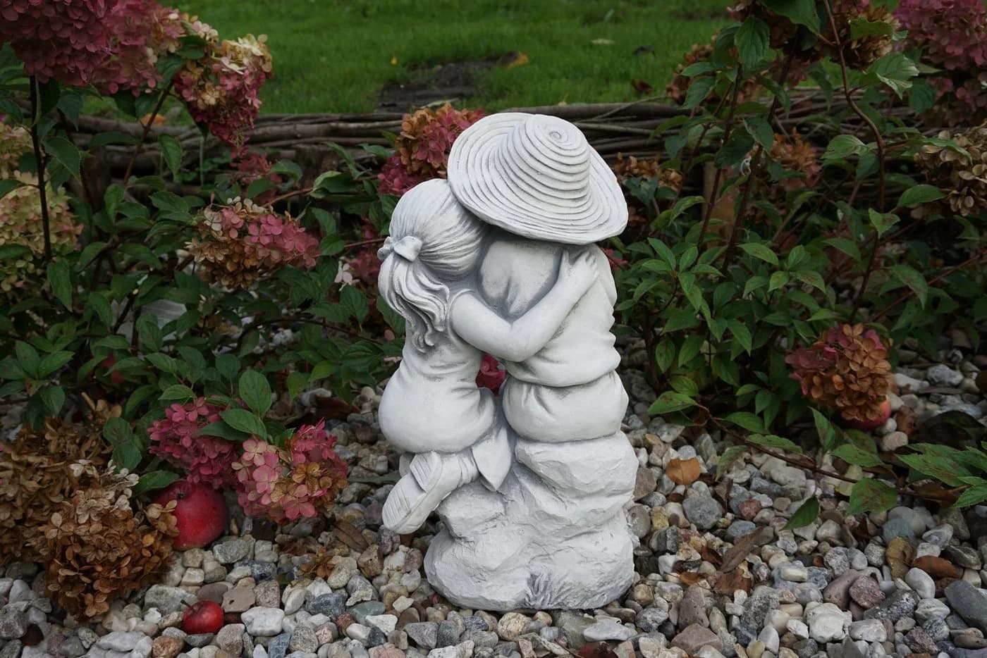 gartendekoparadies.de Gartenfigur Junge und Mädchen Figur Steinfigur 43 cm - Bild 3