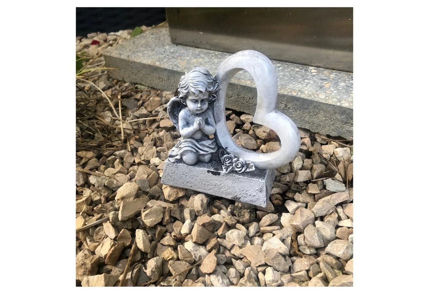 Radami Grabengel mit Herz und Rosen - Antik-Weiß Polyresin Figur