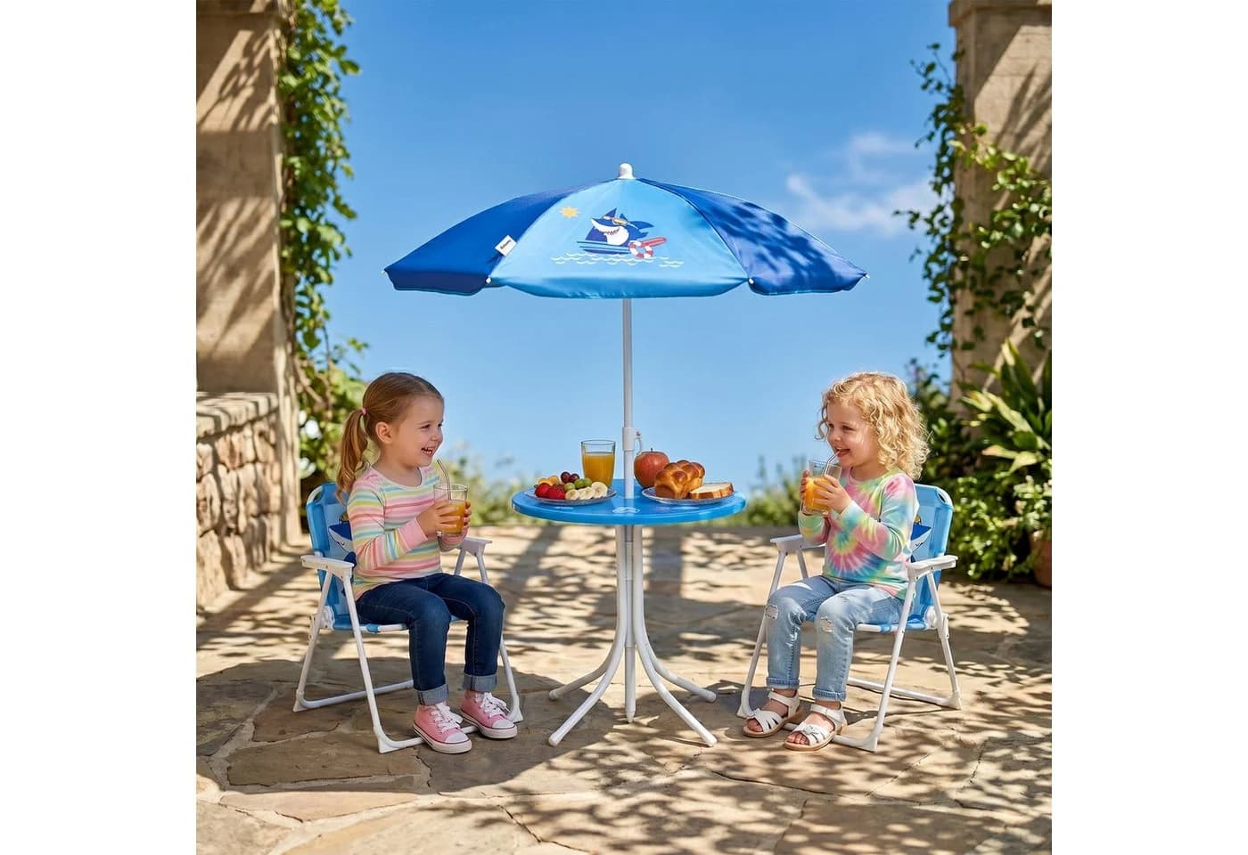 Outsunny Garten-Kindersitzgruppe 4-tlg. mit Sonnenschirm & 2 Klappstühlen