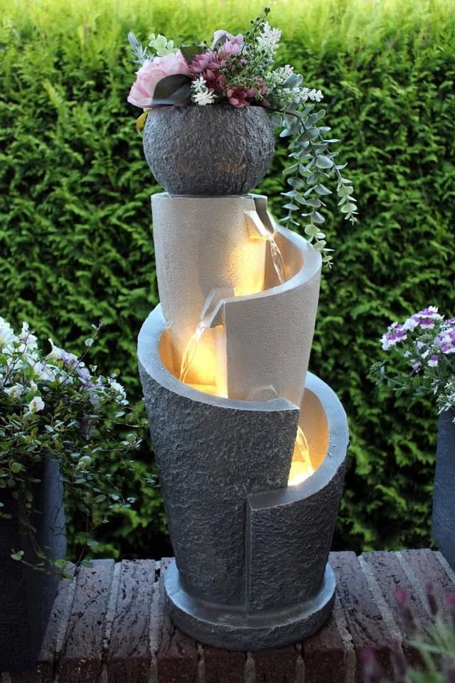 Arnusa Gartenbrunnen mit LED Beleuchtung Polyresin Beige/Grau