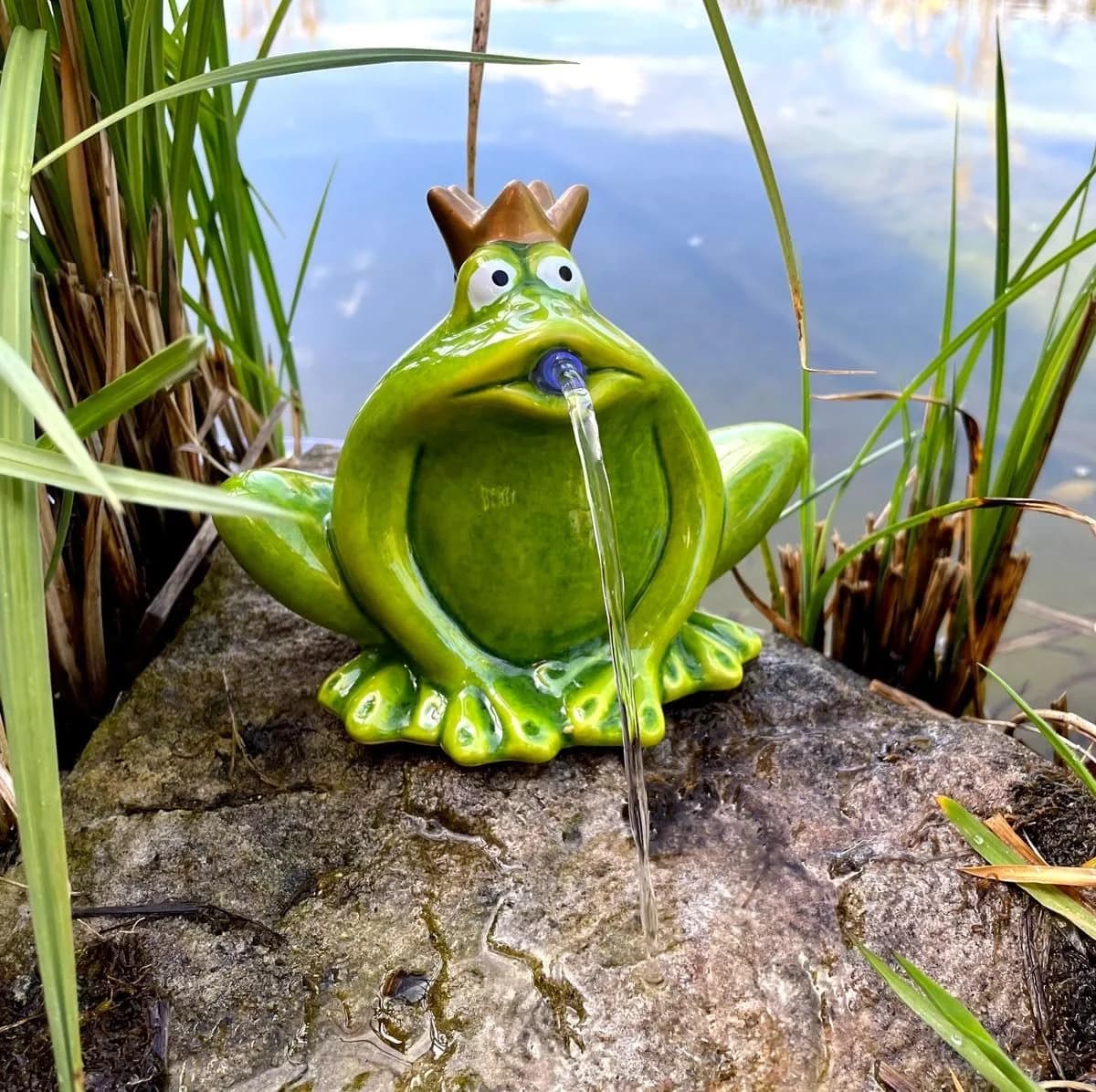 LB H&F Lilienburg Frosch Wasserspeier mit Pumpe, grün, wetterfest - Bild 2