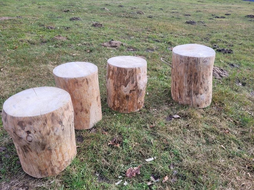 Kistenkolli Allzweckkiste Holzstamm Sitzhocker Rustikal