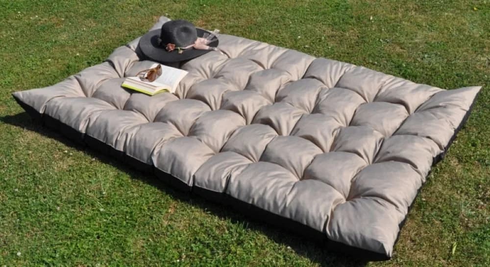 Rattani Gartenmatraze Maxi Outdoor Kissen wasserabweisend