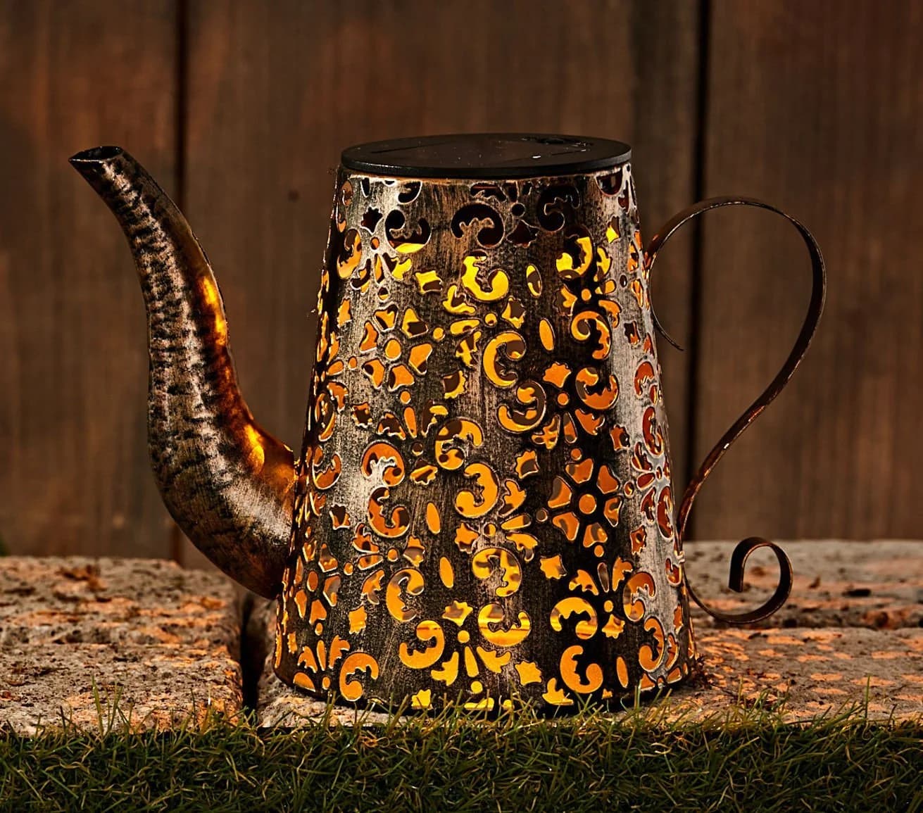 Spetebo LED Solarleuchte Gießkanne Vintage Rost Optik