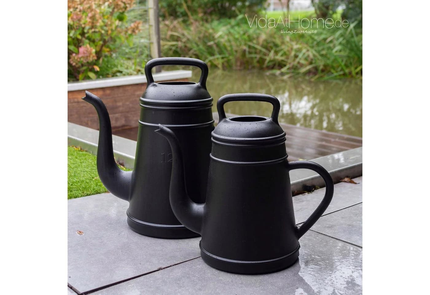 CAPI Gießkanne LUNGO 8L Schwarz Modernes Design