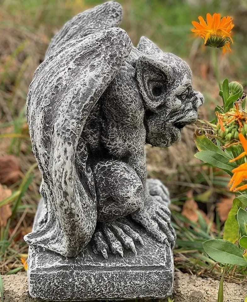 Stone and Style Gartenfigur Frostfeste Steinfigur Gargoyle auf Sockel Grau - Bild 5