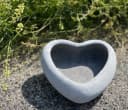 Stone and Style Pflanzschale Herz Grau Frostfest Bild 1