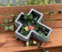 Stone and Style Frostfestes Grabkreuz Pflanzschale Bild 3