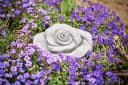 Stone and Style Gartenfigur Frostfeste große Steinblüte Rosenblüte Grau Bild 1
