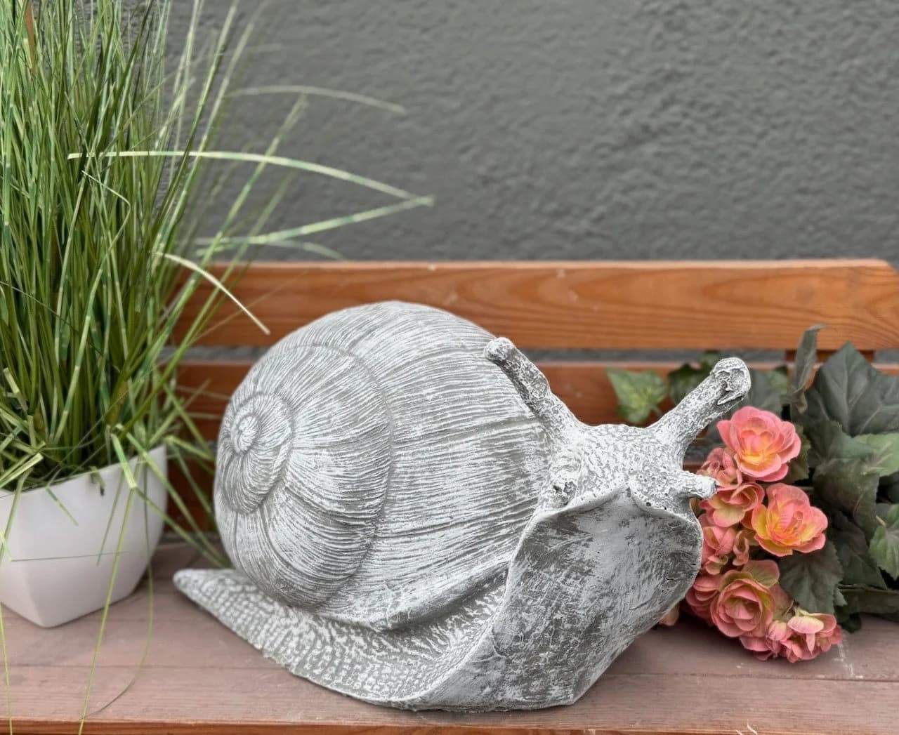 Stone and Style Gartenfigur Frostfeste Steinfigur Schnecke Grau