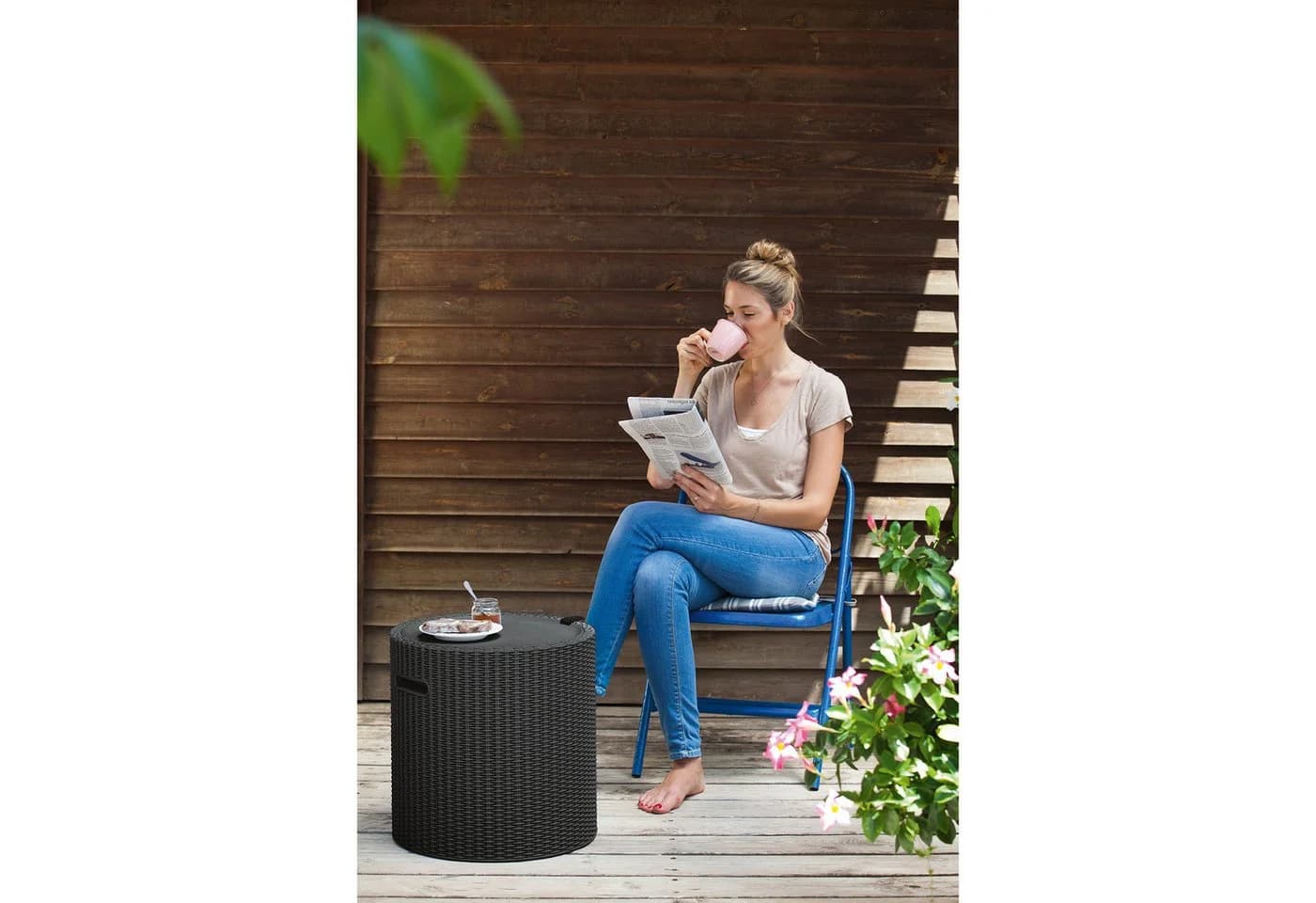 Keter Cool Stool Anthrazit Ablagetisch mit Sitzfunktion