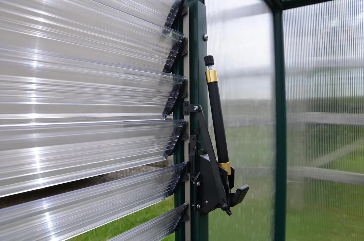 PALRAM Canopia Automatischer Fensteröffner für Seitenlamellenfenster Schwarz - Bild 3