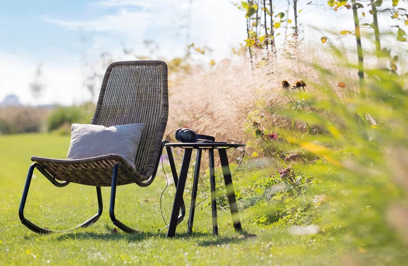 WOOOD Gartenstuhl TOMS Rattan Schwarz Beige