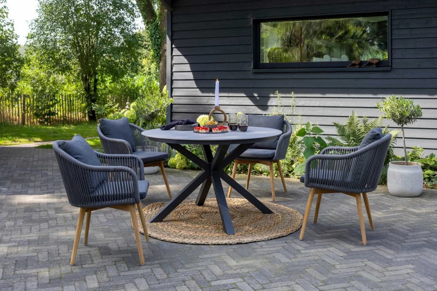 MR.DEKO Gartentisch rund Almeria 120 cm hellgrau Aluminium