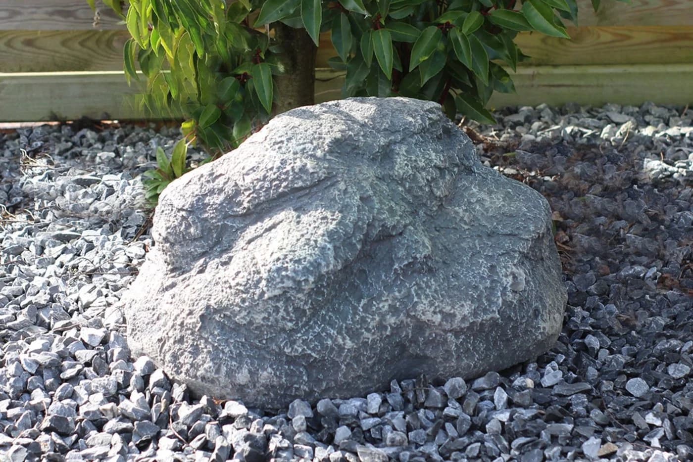 Arnusa Gartenfigur Kunstfelsen Trafohaus Grau Felsenoptik